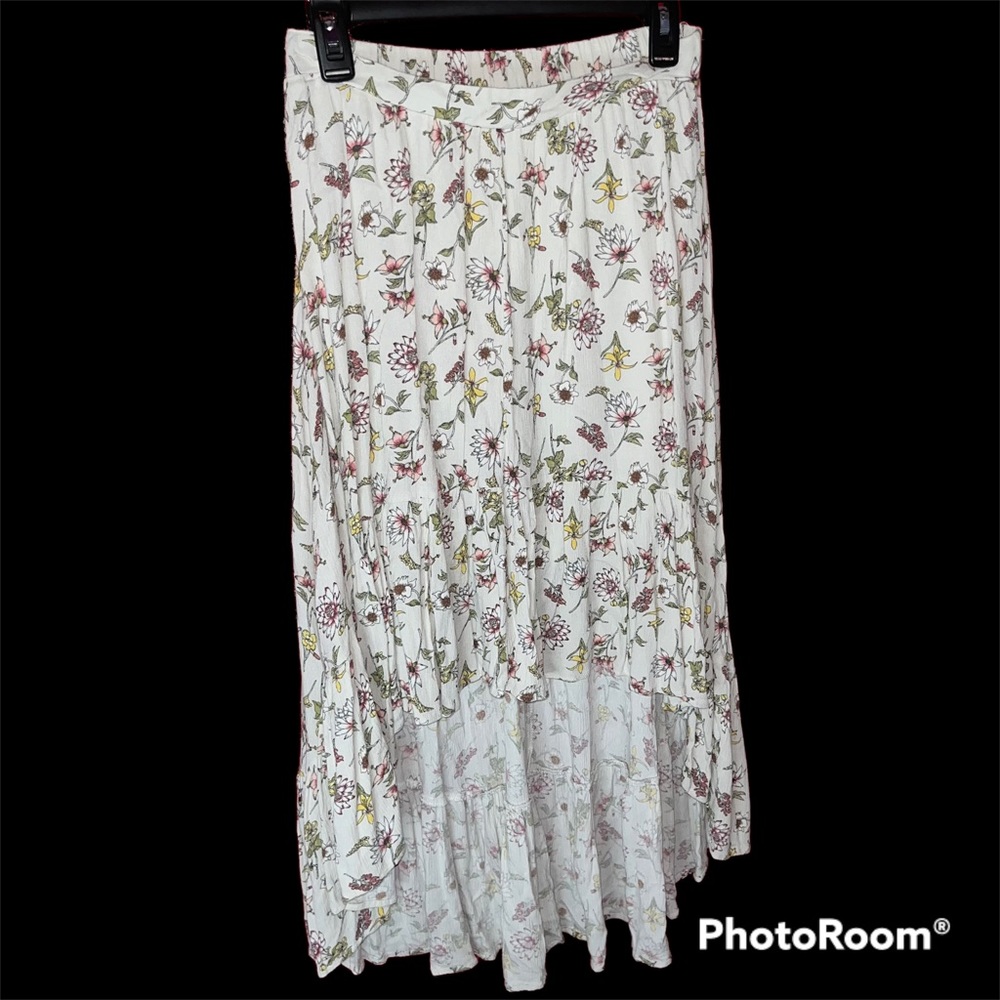 Xhilaration Floral Skirt